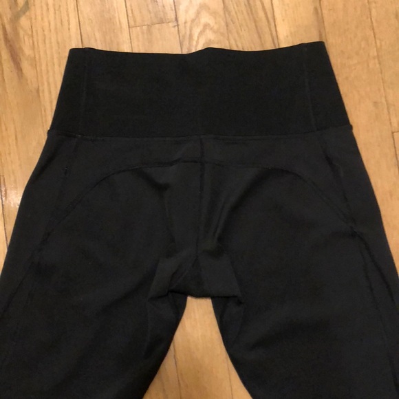 Like new Adidas cropped leggings - Picture 2 of 3